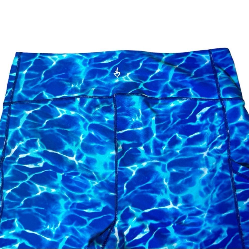 Torrid Blue Wave Pattern Bike Shorts - Picture 10 of 12